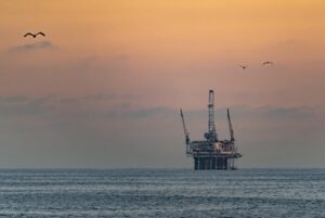 Número de Plataformas de Petróleo nos EUA Atinge Máximo em 2026
