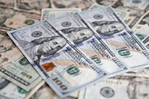 Relatório de Empregos nos EUA Atrai Atenção dos Investidores