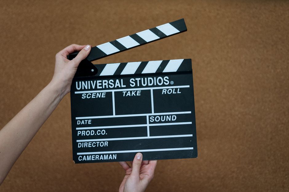 Califórnia Decidirá Se Barrará Fusão da Paramount e Warner Bros Discovery