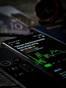 Dólar se estabiliza com tensões EUA-Irã e payroll em foco