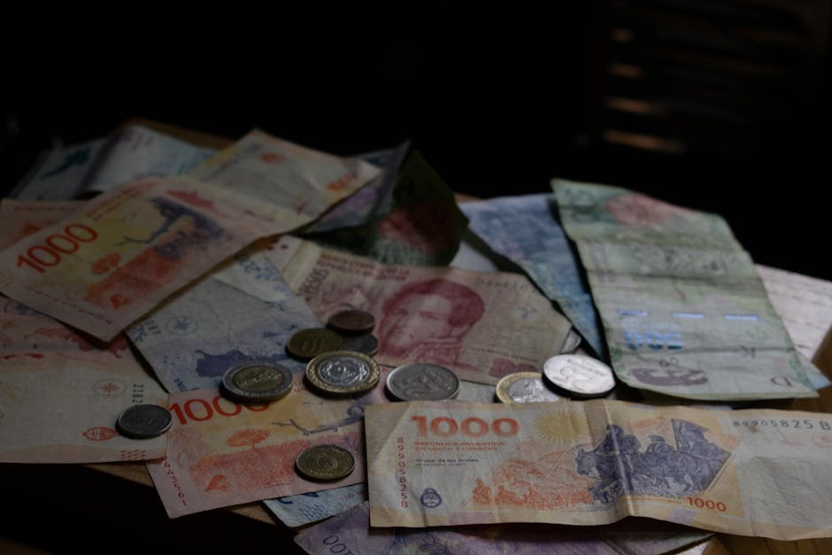 Peso colombiano sobe após surpresa nas eleições presidenciais