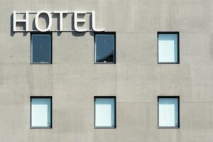 Sunstone Hotel Investors Alcança Máxima de 52 Semanas