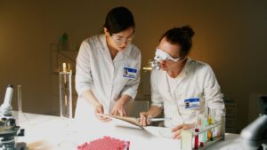 Wolfe Research Mantém Classificação Positiva para Vera Therapeutics