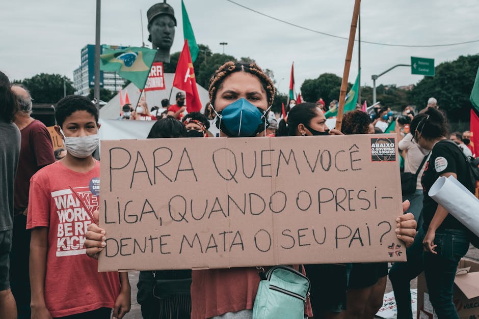 Flávio Bolsonaro ameaça denunciar Lula no STF por suposta fala que não ocorreu