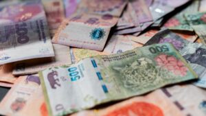 Argentina Adia Discussão sobre Megadecreto de Milei