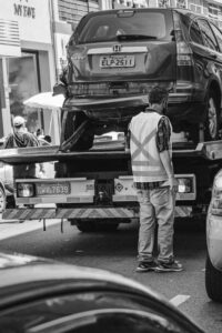 Tabata Amaral sofre ataque em São Paulo e tem vidro de carro quebrado