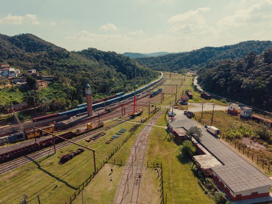 Falta de Trilhos Aumenta Pressão sobre Transporte Ferroviário