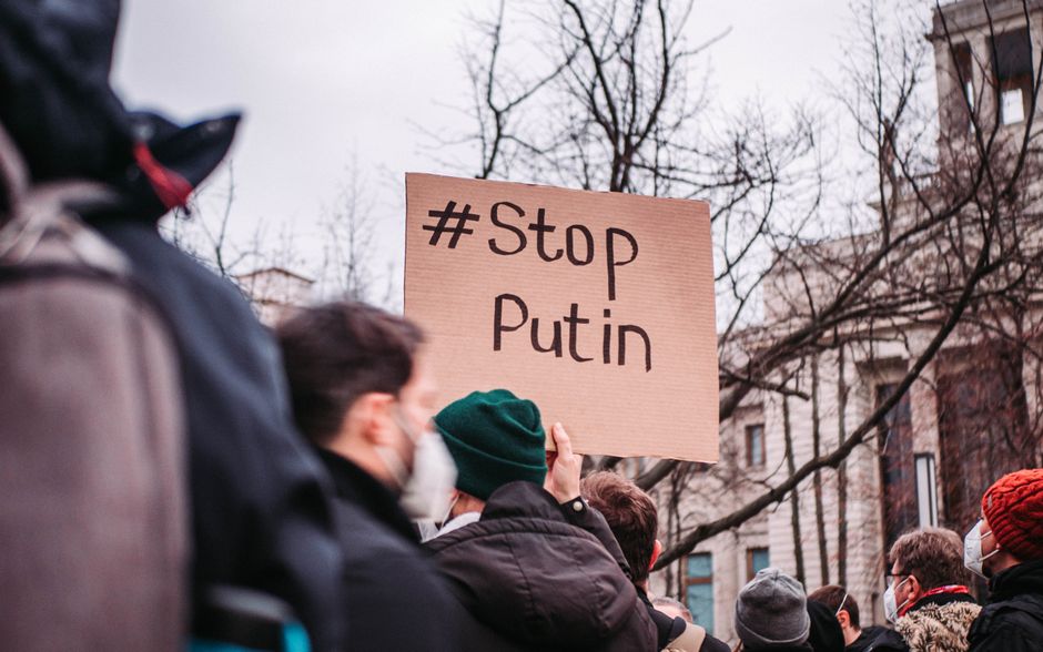 Putin Esquiva-se de Pergunta sobre Futuro no Poder até 2036