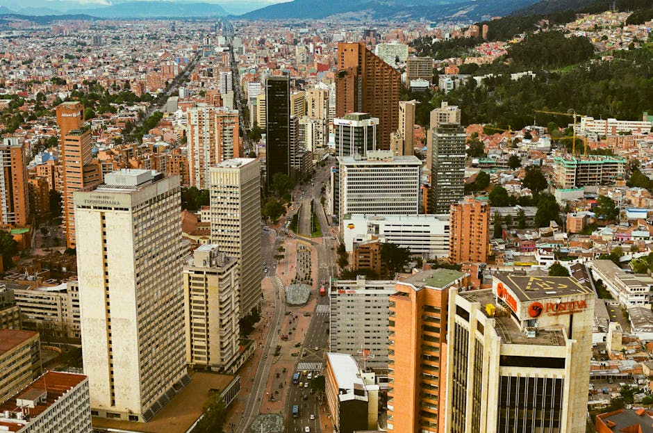 Colômbia em Transformação: Eleições e Desafios Econômicos